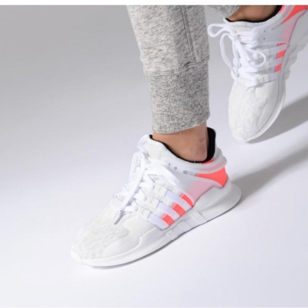 New EQT sz 8 w box